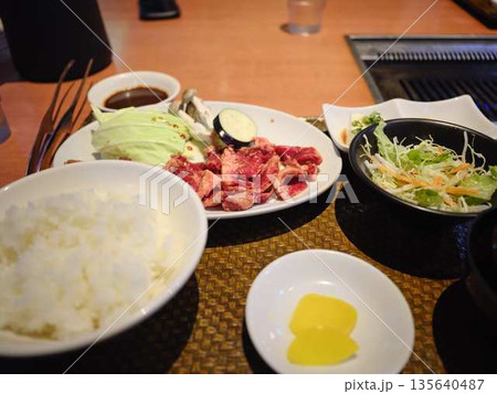 焼肉 135640487