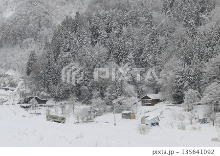 雪景色の飯山線 雪景色の飯山線 135641092