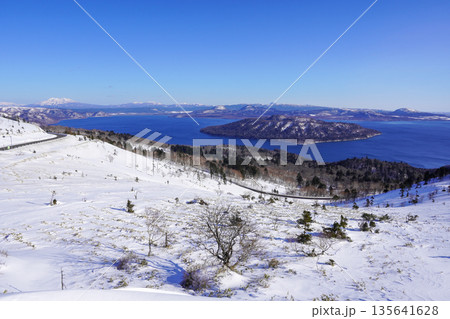 美幌峠から屈斜路湖を見て（2026年1月） 135641628