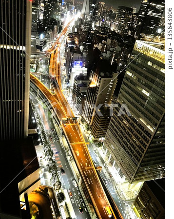 首都高速六本木付近の夜景を上から5 首都高速六本木付近の夜景を上から5 135643806