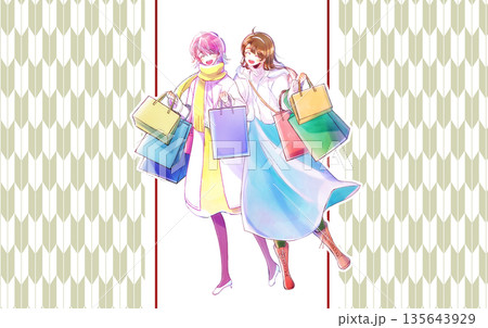 買い物袋をたくさん持った女性2人　笑顔　冬　初売り 135643929