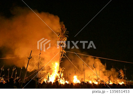 大磯の左義長　神奈川 135651453