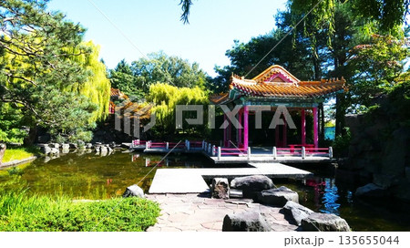 人気の中国庭園 人気の中国庭園 135655044