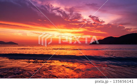 《AI画像》美しい朝焼けの空と海 135656141