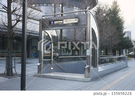 大阪メトロ 大阪ビジネスパーク駅 大阪メトロ 大阪ビジネスパーク駅 135656228