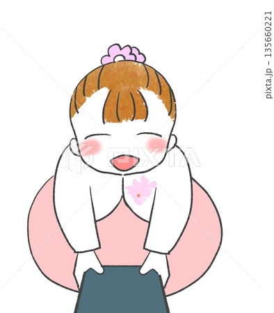 卒業証書を受け取る女の子 卒業証書を受け取る女の子 135660221