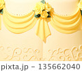 ウェディングケーキ 135662040