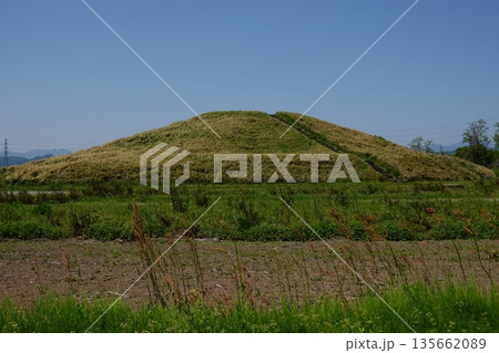 井出二子山古墳 井出二子山古墳 135662089