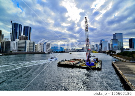 隅田川　再開発が進む勝どき・豊海地区 135663186