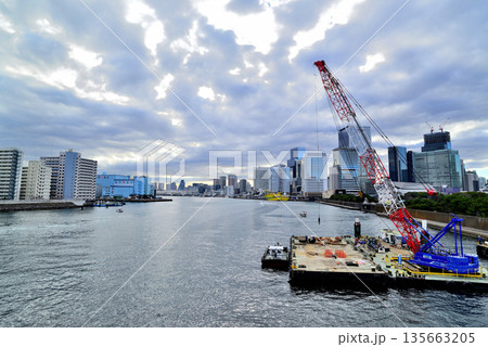隅田川　再開発が進む勝どき・豊海地区 135663205