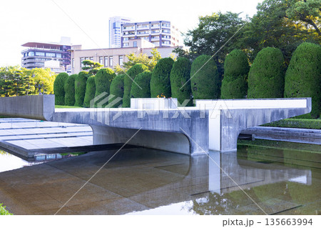 平和記念公園　平和の灯 135663994