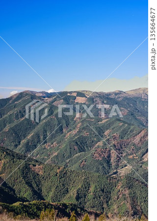 四国カルストから眺める四国山地 四国カルストから眺める四国山地 135664677