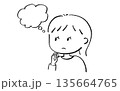 考え込む女性のイラスト（悩み・検討） 135664765