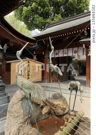 櫛田神社　霊泉鶴の井戸 135668382