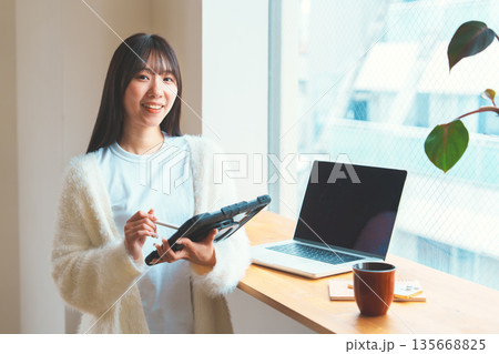 室内　デザイナー　自宅 135668825