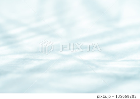 光と影 背景素材 光と影 背景素材 135669285