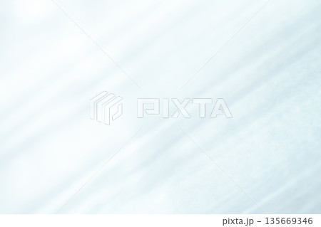 光と影 背景素材 光と影 背景素材 135669346