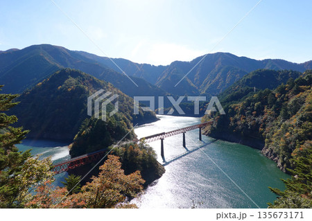 奥大井湖上駅 秋 135673171