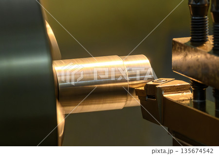 Finishing Process of Metal Shaft Parts on CNC Lathe Machine Finishing Process of Metal Shaft Parts on CNC Lathe Machine 135674542
