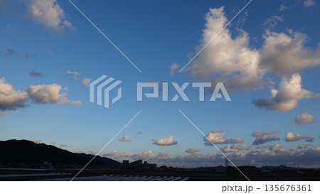 美しい空と雲 美しい空と雲 135676361