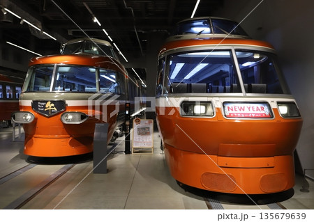 新年を祝うロマンスカー 新年を祝うロマンスカー 135679639