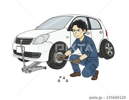 タイヤ交換をする男性作業員 135680120