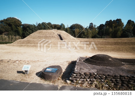 宮崎県西都市の西都原古墳群 135680818