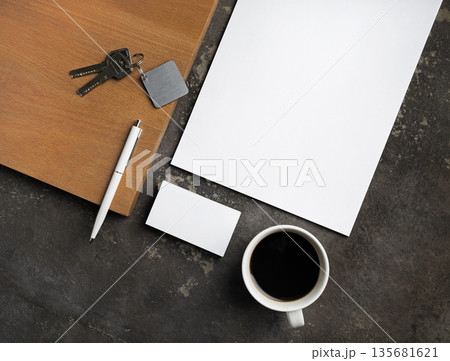 Blank stationery set 135681621