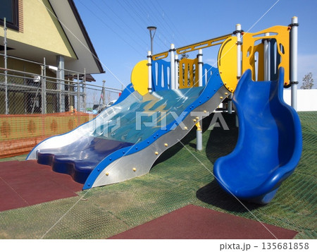 千葉県市川市にある「ぴあぱーく妙典」内の「インクルーシブ遊具広場」 千葉県市川市にある「ぴあぱーく妙典」内の「インクルーシブ遊具広場」 135681858