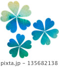 綺麗な水彩模様の花型のアイコンのイメージのイラスト 綺麗な水彩模様の花型のアイコンのイメージのイラスト 135682138