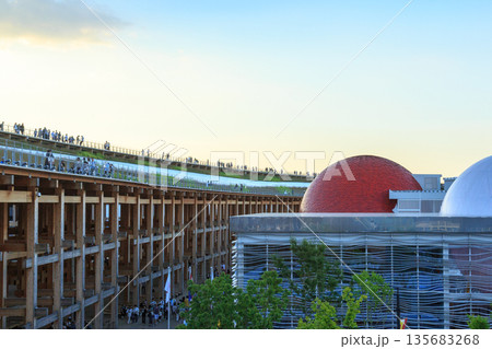 大阪万博　EXPO 2025 135683268