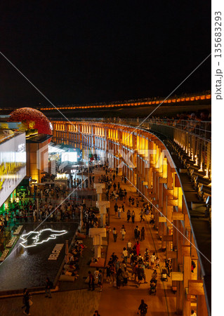 大阪万博　EXPO 2025 135683293