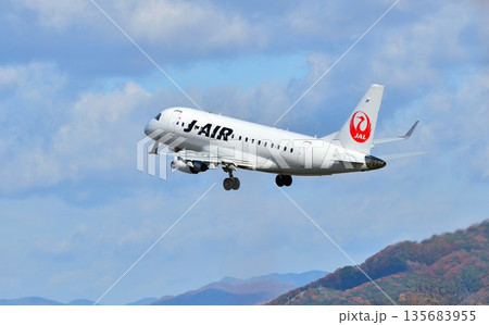 J-AIR 伊丹空港離陸 J-AIR 伊丹空港離陸 135683955