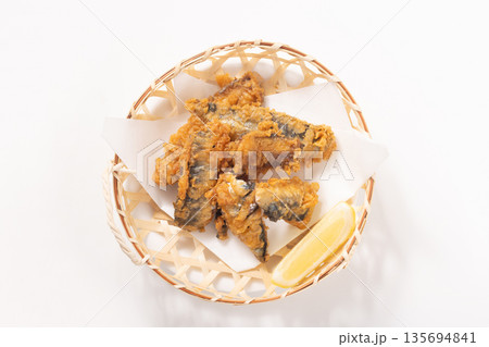 いわし 唐揚げ いわし 唐揚げ 135694841