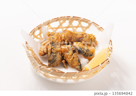 いわし 唐揚げ いわし 唐揚げ 135694842