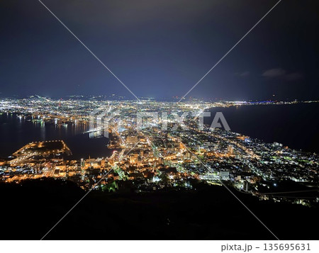 函館の夜景 135695631