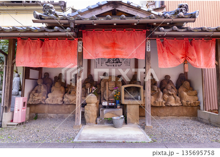 龍昌寺 十六羅漢像 龍昌寺 十六羅漢像 135695758