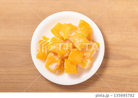 冷凍　カット　マンゴー 135695782