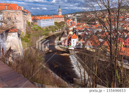 Panoramic View of Cesky Krumlov and Vltava River Bend 135696653