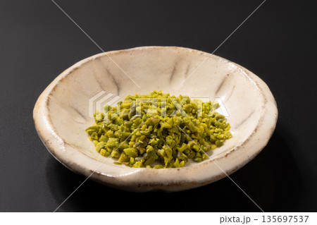 ［イラン産］スーパーグリーンピスタチオ　砕き 135697537