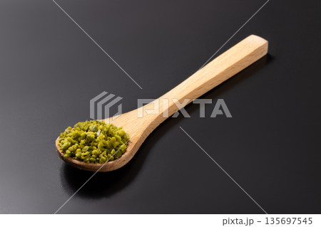 ［イラン産］スーパーグリーンピスタチオ　砕き 135697545