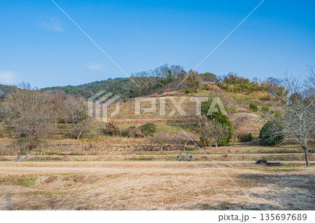 石舞台古墳芝生広場　奈良県明日香村 135697689