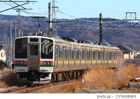吾妻線211系電車（4両編成：高崎-渋川⇔大前） 135698665