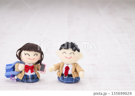 高校生の人形 135699029