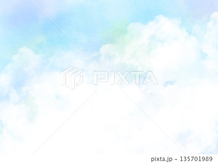 手描きの雲と空の水彩イラスト 手描きの雲と空の水彩イラスト 135701989