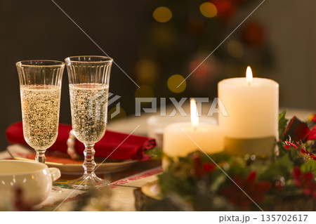 クリスマステーブルコーディネート クリスマステーブルコーディネート 135702617