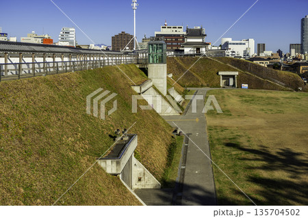 宇都宮城址公園 土塁 栃木県宇都宮市 宇都宮城址公園 土塁 栃木県宇都宮市 135704502