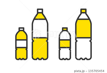 ペットボトルの容量比較イラスト（少量と大容量） 135705454