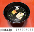 吸い物、日本料理 135708955