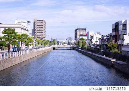 京橋川の風景 135713856